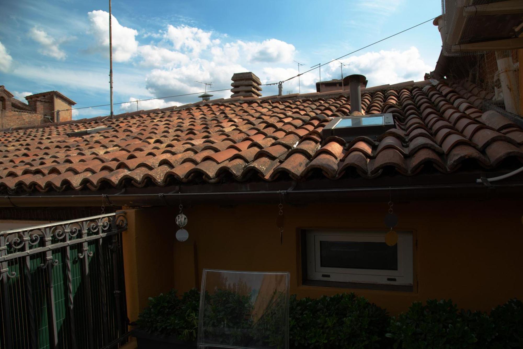 Rooftop - Twa Bolonha